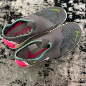 Nike Women's Gray and Neon Green Athletic Shoes